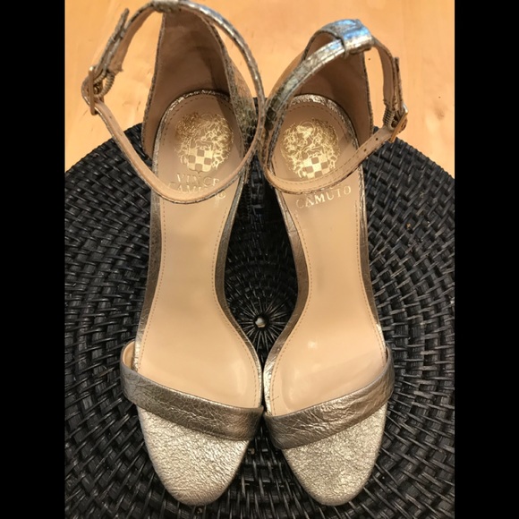 NEW VINCE CAMUTO Sz 8.5M HEELS - Picture 3 of 8